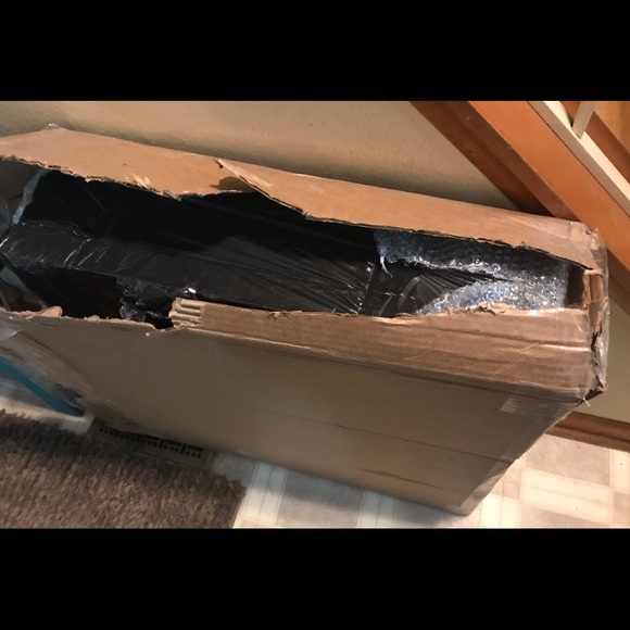 NWT Wall Art - Picture 4 of 4